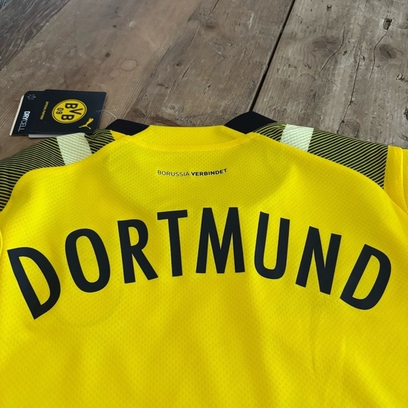 NWT PUMA BORUSSIA DORTMUND 22/23 REPLICA CUP Soccer Jersey - Picture 14 of 14